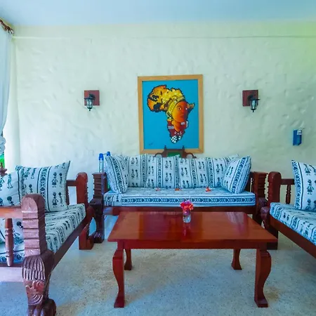 Tembo Golden Beach Apartments Malindi Exterior photo